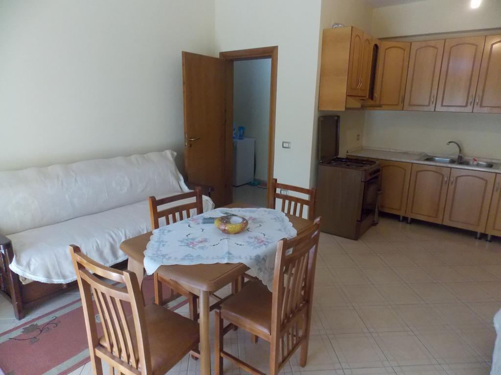 Elis Apartment Avlonya Dış mekan fotoğraf